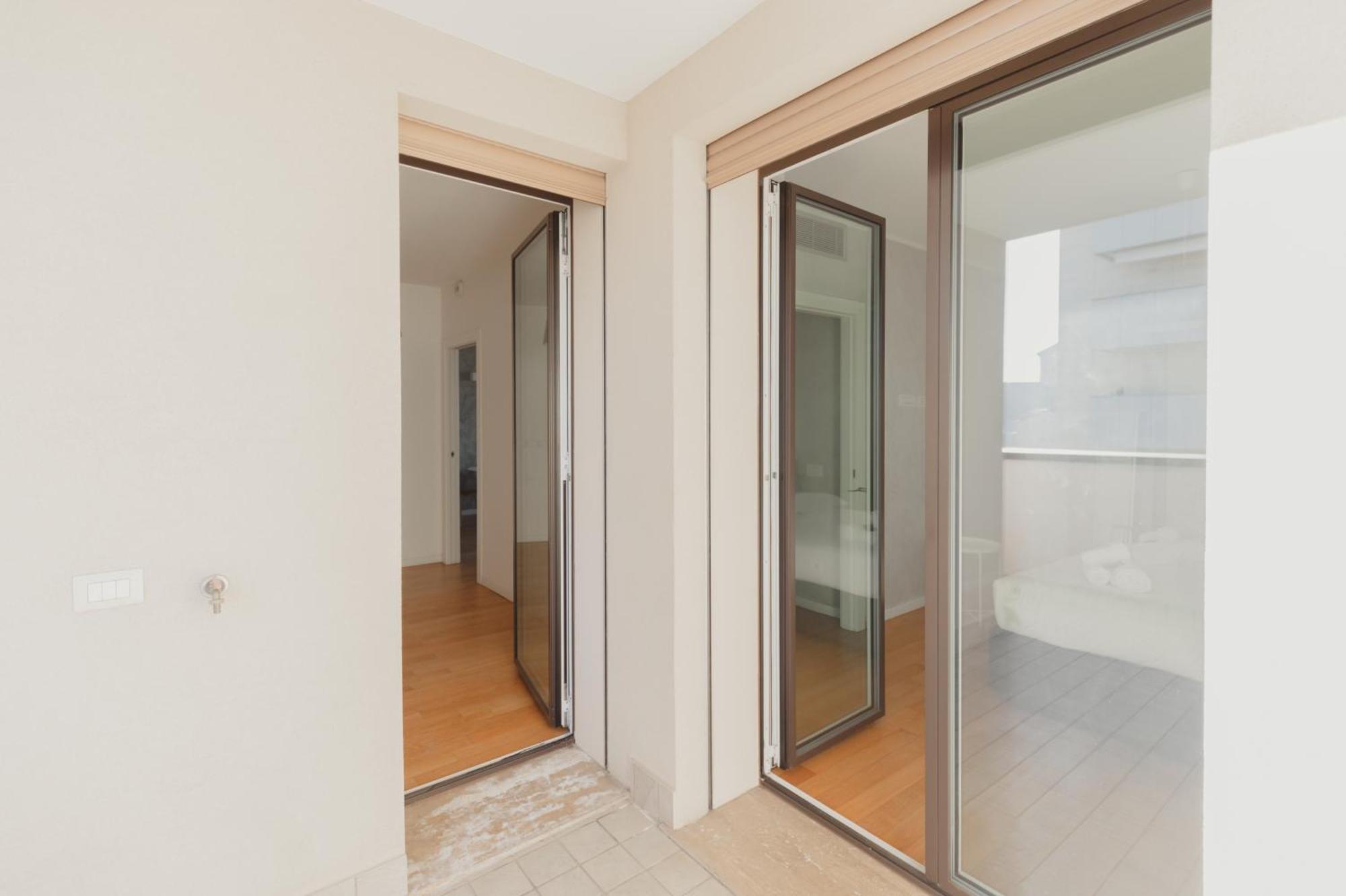 Gohost - Modern With Private Terrace Near Duomo Apartment Mailand